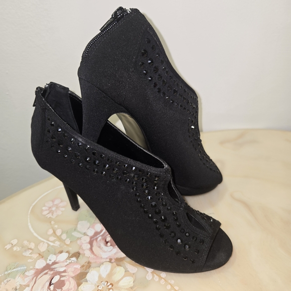 Caparros Women's Black Embellished Peep  Toe Heels Shoes Size 8.5 Black Suede - Picture 7 of 13